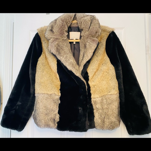Rebecca Taylor
Patched Faux-Fur Jacket - Picture 13 of 14